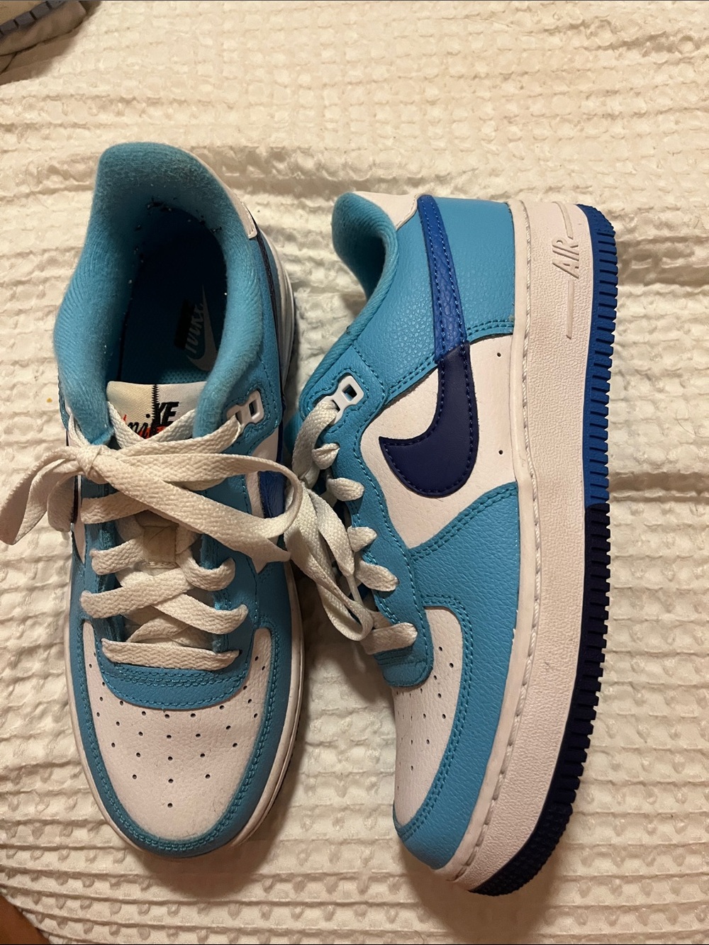 Nike Kids Air Force 1 Low - White, Light Blue & Navy